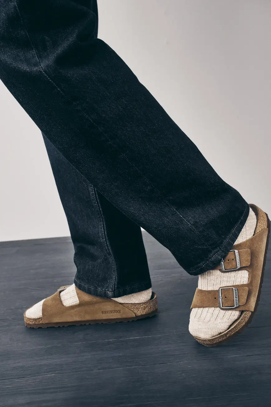 1030865 Dark Tea Tonal 1