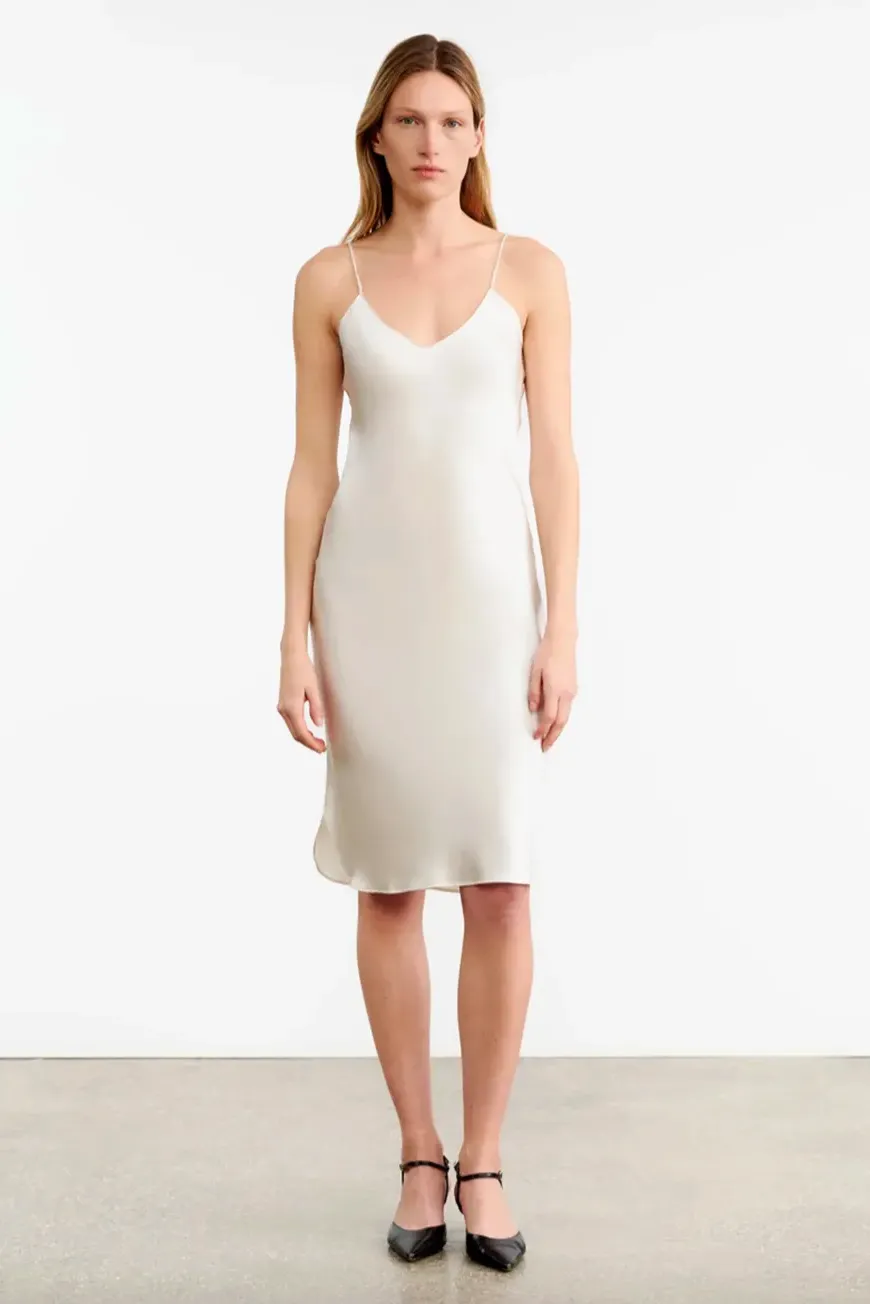 11094w79 Ivory 1
