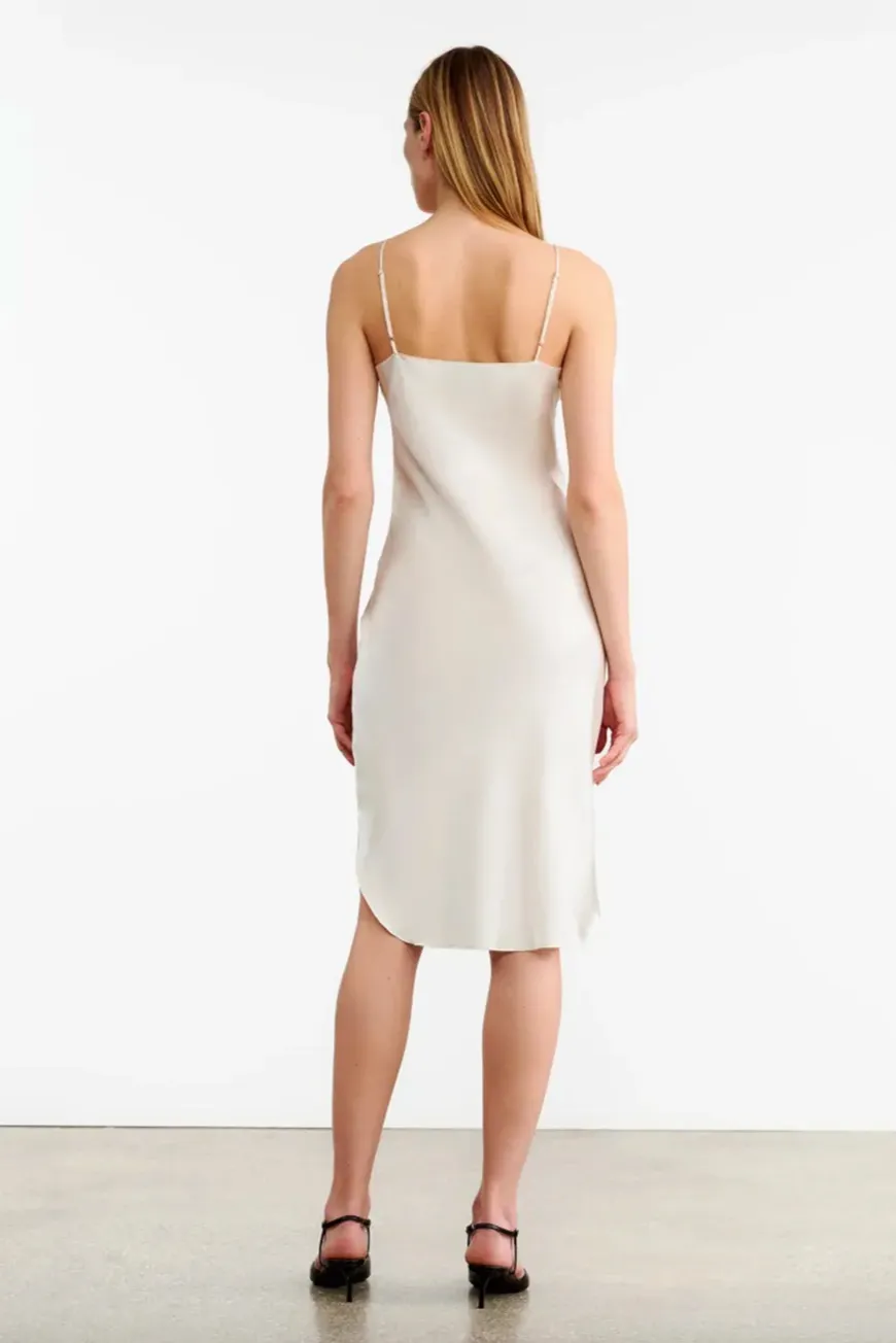 11094w79 Ivory 2