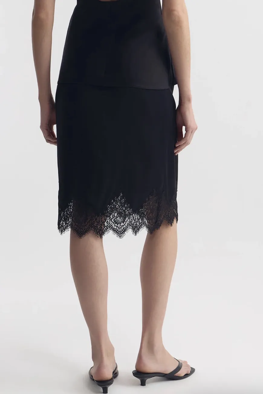 13534w349 Black 3