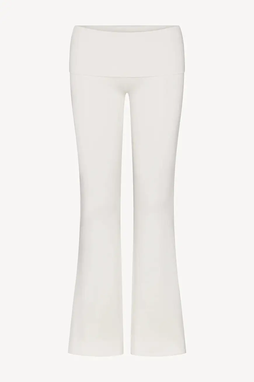 Cb169 13 Ivory 1
