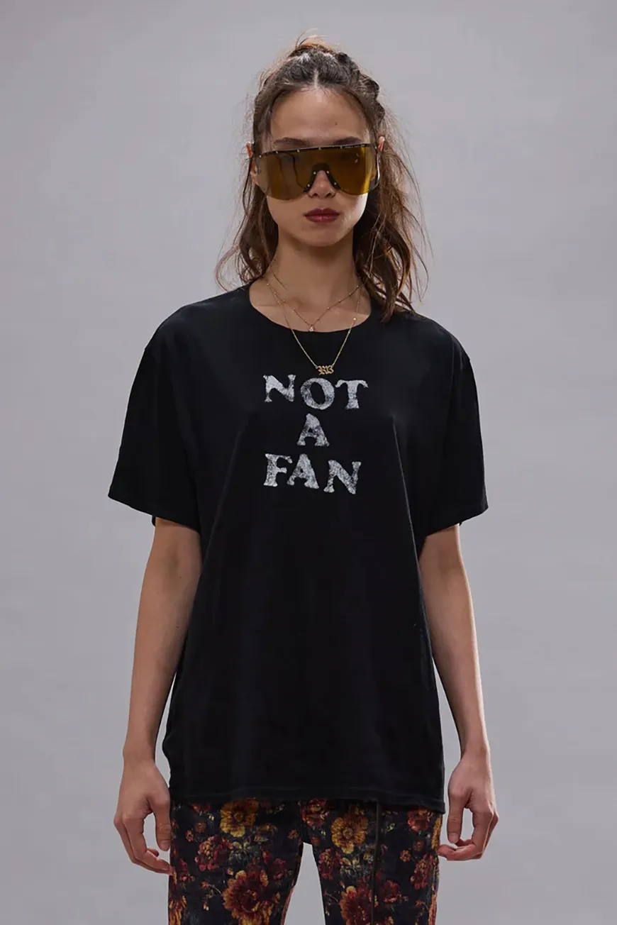 Boutique77 - חולצת טי Not A Fan Boy – R13WK001K124A – black – 3